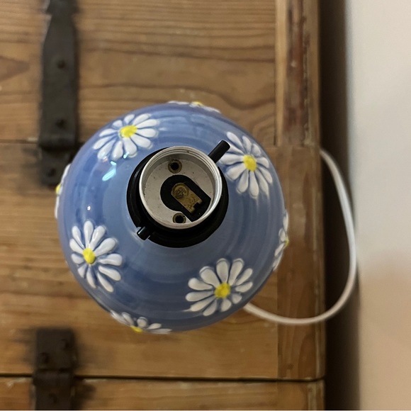 Daisy 🌼 Lamp - Picture 8 of 10